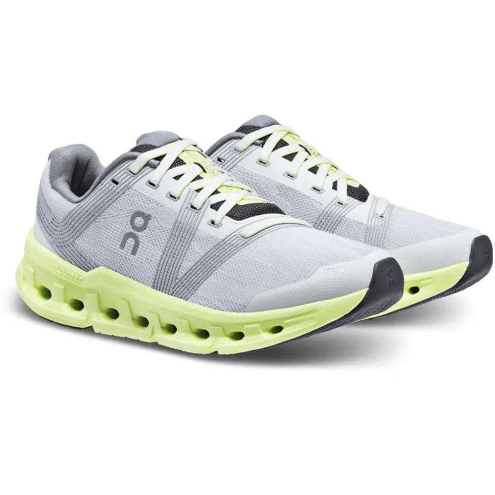 Men’s On Running Cloudgo Shoes in Frost/Hay
